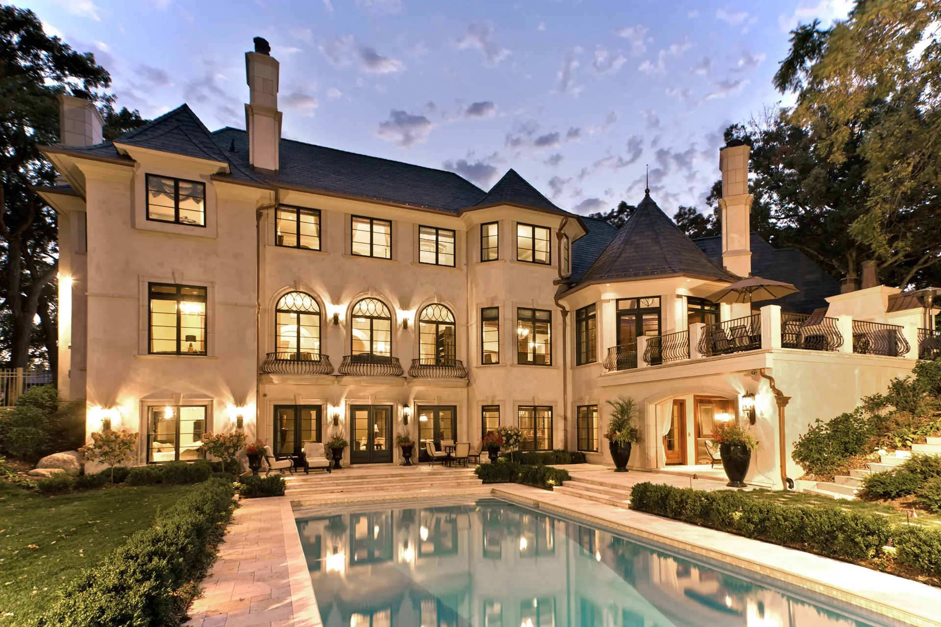 Custom Home Builder on Lake Stonewood LLC