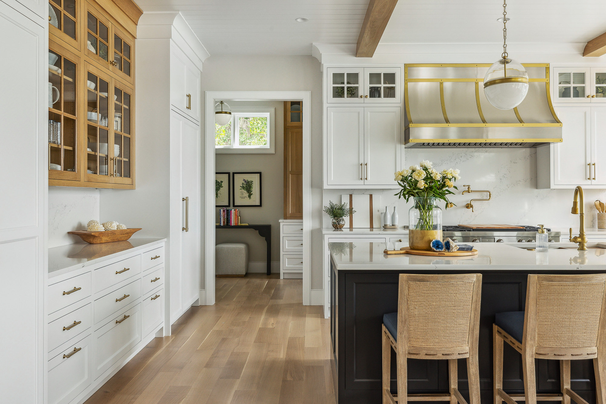 Image showcasing Luxury Home Renovation in Los Angeles | Expert Design Trends 2025