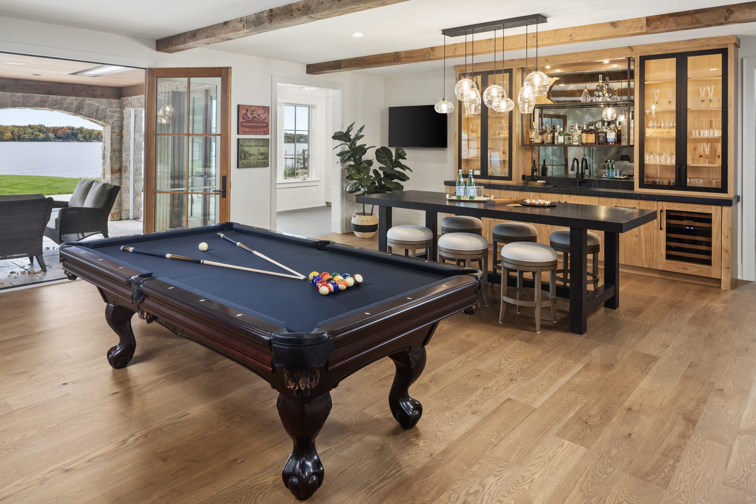 Elegant Home Bar